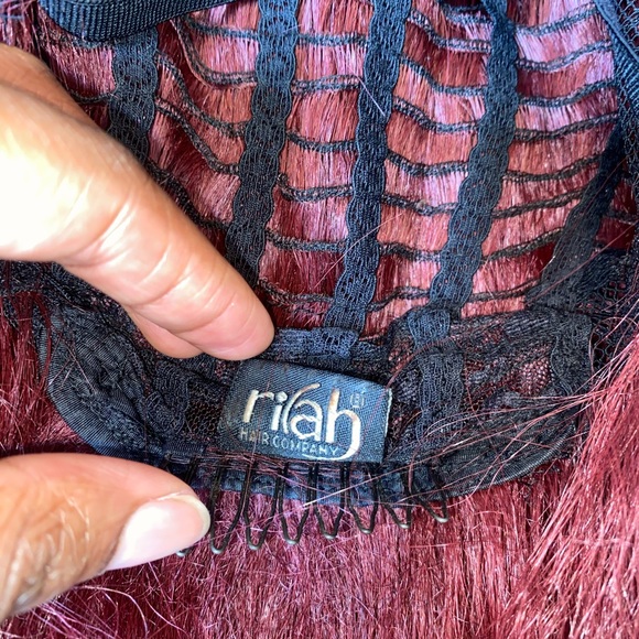 Riah Hair Company Shake n Go Velvet Bob Wig - Picture 8 of 12